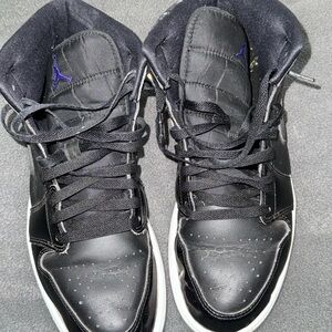 Men's Black High-Top Sneakers
